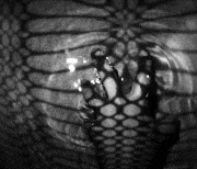 yoshing_BT的gif的gif-nimslo 3D + LightBlaster