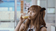 東京コスプレイ / TOKYO COSPLAY的gif的gif-メイドとフルーツ牛乳。A maid drinking fruit milk.