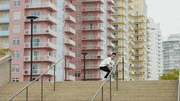 脑洞大开的gif-sb mind blown GIF by Nike