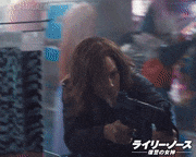 映画「ライリー・ノース 復讐の女神」【公式】的gif的gif-射撃バッチリ！