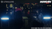 映画「WALKING MAN」【公式】的gif的gif-プレゼントより抱きしめて欲しい