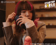 映画「スタートアップ・ガールズ」【公式】的gif的gif-シンキングターイム！