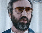 映画「アイアン・スカイ／第三帝国の逆襲」【公式】的gif的gif-お仕置きだ