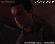映画「ピアッシング」【公式】的gif的gif-Oh My God