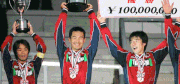 FINAL振り返り的gif的gif-2000年：川崎Ｆの快進撃は名門・鹿島がストップ！史上初の三冠達成!!