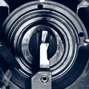 五光発條 × INDUSTRIAL JP【公式】的gif的gif-五光発條