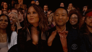GIFMAGAZINE MEME #6的gif的gif-壇上に向かって歩いてる時の称賛用