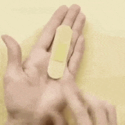 GIFMAGAZINE MEME的gif的gif-絆創膏を使ってカンニングする方法