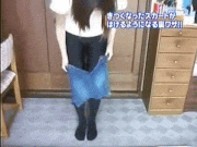 GIFMAGAZINE MEME的gif的gif-タイツを使ってタイトなスカートを履く方法