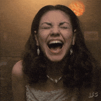 每日GIF(2020-05-02)的gif-Mila Kunis Lol GIF by IFC