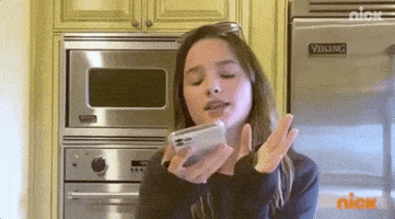 每日GIF(2020-05-04)的gif-Phone Help GIF by Kids' Choice Awards