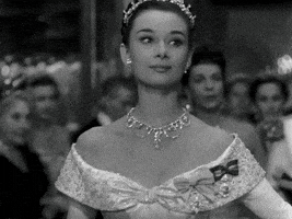 每日GIF(2020-05-06)的gif-Audrey Hepburn Hello GIF by Coolidge Corner Theatre