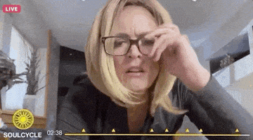 每日GIF(2020-05-22)的gif-Cecily Strong Snl GIF by Saturday Night Live