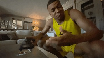 每日GIF(2020-07-28)的gif-Look At Me Yes GIF by EA SPORTS FIFA
