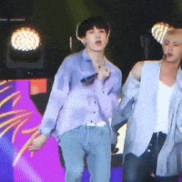 每日GIF(2020-07-31)的gif-K Pop Dancing GIF by MOODMAN