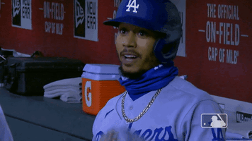 每日GIF(2020-08-02)的gif-La Dodgers Idk GIF by MLB