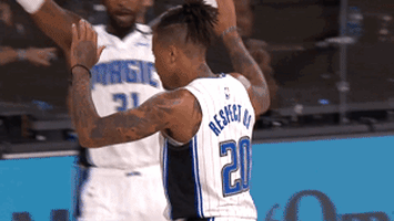每日GIF(2020-08-03)的gif-High Five Orlando Magic GIF by NBA