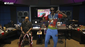 每日GIF(2020-08-05)的gif-Happy Snoop Dogg GIF by Apple Music