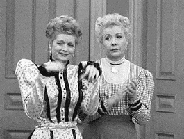 每日GIF(2020-08-07)的gif-I Love Lucy Applause GIF