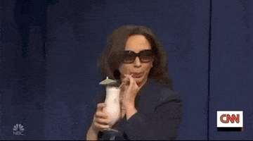 每日GIF(2020-08-12)的gif-Maya Rudolph Snl GIF by Saturday Night Live