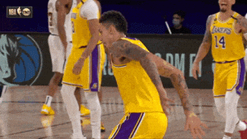 每日GIF(2020-08-12)的gif-Jumping Lebron James GIF by NBA