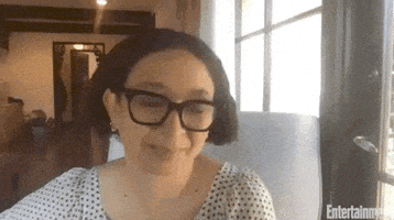 每日GIF(2020-08-14)的gif-Maya Rudolph Thats Spicy GIF by GIPHY News