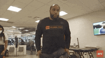 每日GIF(2020-08-15)的gif-Daniel Cormier Dc GIF by UFC