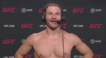 每日GIF(2020-08-17)的gif-Happy Stipe Miocic GIF by UFC