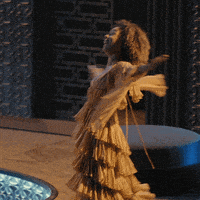 每日GIF(2020-08-18)的gif-Happy Antony And Cleopatra GIF by National Theatre