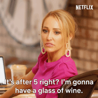 每日GIF(2020-08-27)的gif-Happy Hour Drinking GIF by NETFLIX