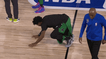 每日GIF(2020-09-02)的gif-Getting Ready Nba Playoffs GIF by NBA