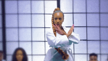 每日GIF(2020-09-10)的gif-Karate Werk GIF by Cuppy