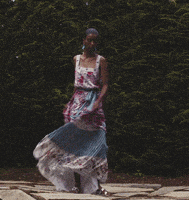 每日GIF(2020-09-18)的gif-New York Fashion Week GIF by NYFW: The Shows