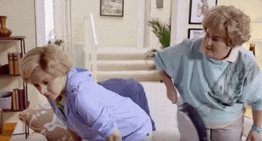 每日GIF(2020-10-06)的gif-Snl Spanking GIF by Saturday Night Live