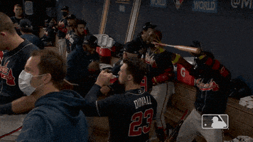 每日GIF(2020-10-13)的gif-Major League Baseball Dancing GIF by MLB