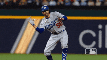 每日GIF(2020-10-26)的gif-Happy Major League Baseball GIF by MLB