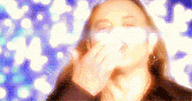 每日GIF(2020-10-29)的gif-Kiss You Flirting GIF