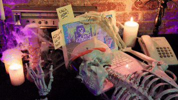 每日GIF(2020-10-31)的gif-Stressed Office Life GIF by Halloween
