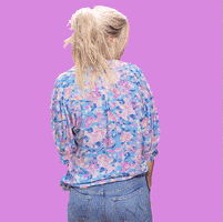 每日GIF(2020-11-02)的gif-Laura Clery Flirt GIF by VidCon