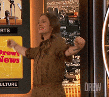 每日GIF(2020-11-17)的gif-Never Been Kissed Dancing GIF by The Drew Barrymore Show