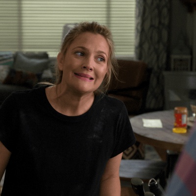 每日GIF(2020-11-23)的gif-Drew Barrymore Oops GIF by NETFLIX