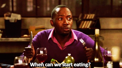 每日GIF(2020-11-24)的gif-when can we start eating new girl GIF