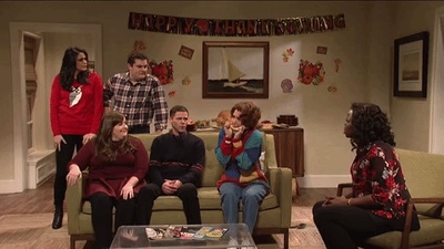 每日GIF(2020-11-25)的gif-Sue Kristen Wiig GIF