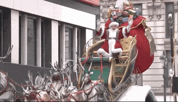 每日GIF(2020-11-27)的gif-Santa Claus GIF by The 94th Annual Macy’s Thanksgiving Day Parade