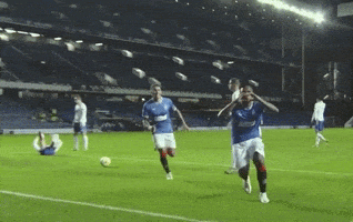 每日GIF(2020-12-11)的gif-Europa League Football GIF by UEFA