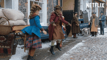 每日GIF(2020-12-11)的gif-Dance Dancing GIF by NETFLIX