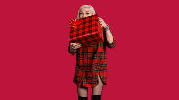每日GIF(2020-12-12)的gif-christmas present GIF by Gwen Stefani