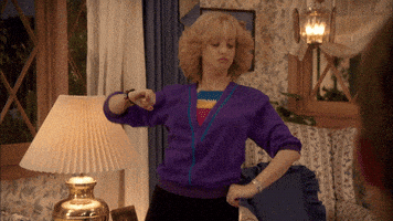 每日GIF(2020-12-13)的gif-The Goldbergs Dancing GIF by Nick At Nite