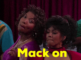 每日GIF(2020-12-16)的gif-Season 1 Episode 6 GIF by Living Single