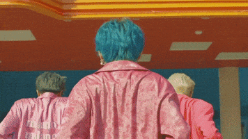 每日GIF(2020-12-28)的gif-Kim Taehyung V GIF by BTS 방탄소년단